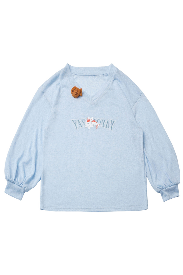 Loose light top + wide pants