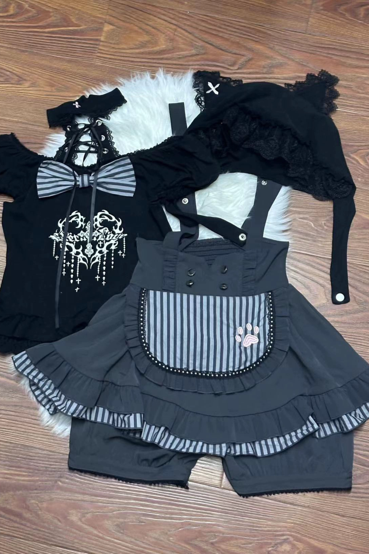 キュートキャットパフスリーブトップス+サスペンダースカート+パンツ+ハット