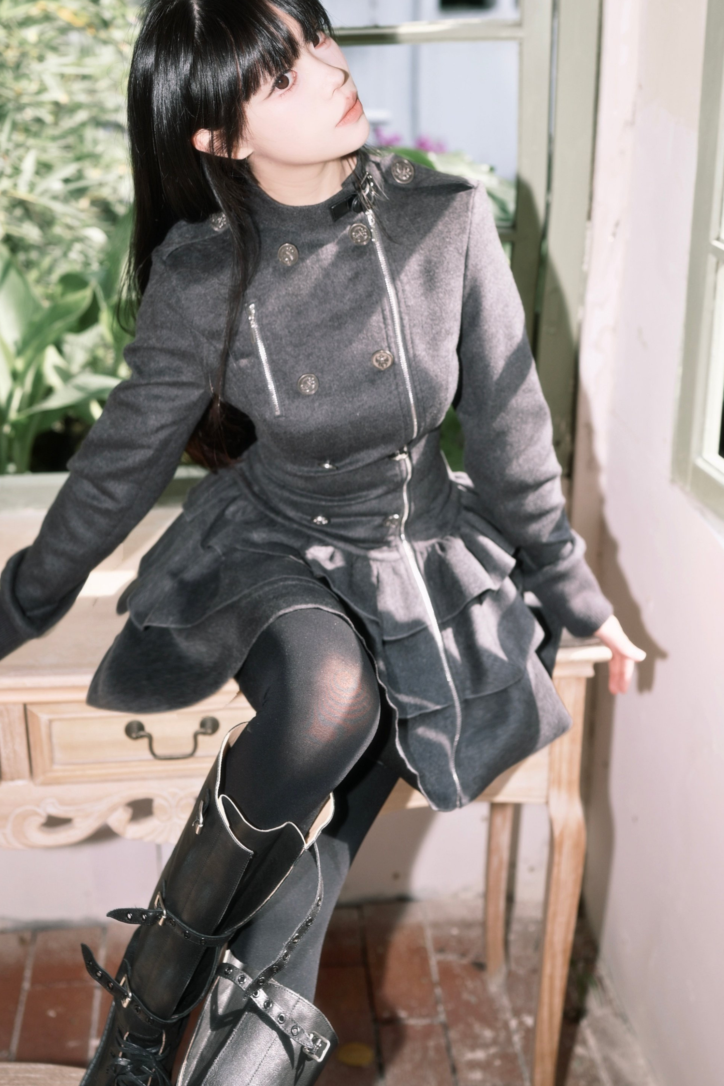 ゴシックフリルティアードドレス