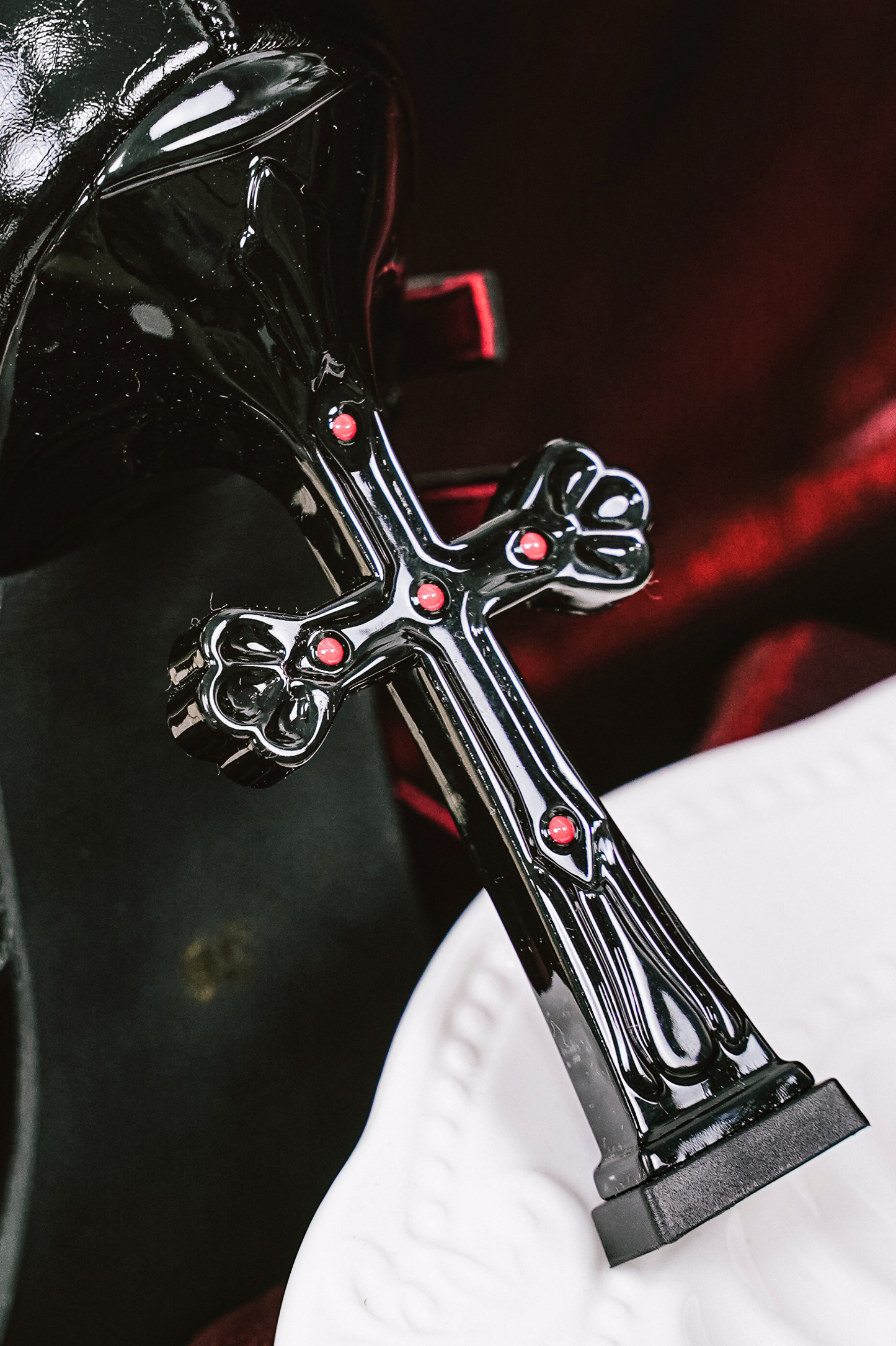 다크 크로스 고딕 힐