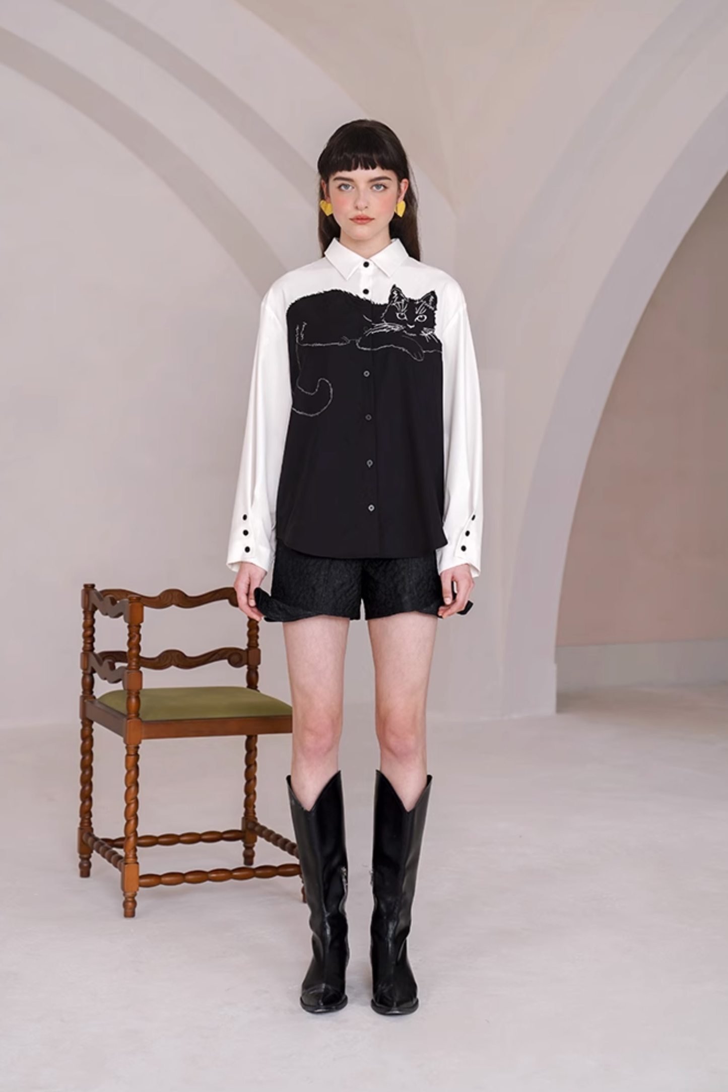 Cat contrast stitch shirt