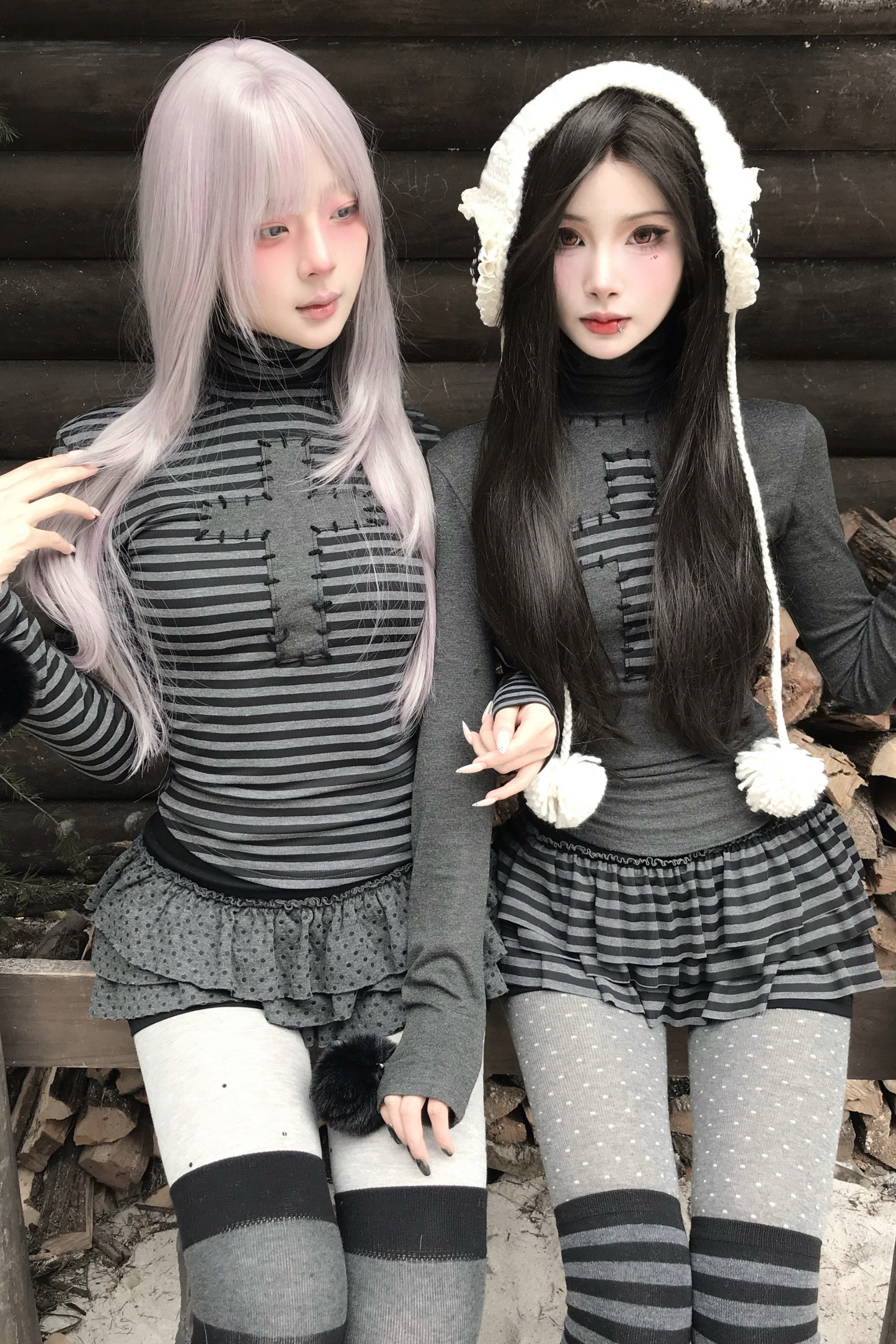 クロスハイネックトップス+パンツスカート+ペンダント