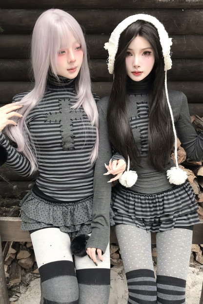 クロスハイネックトップス+パンツスカート+ペンダント