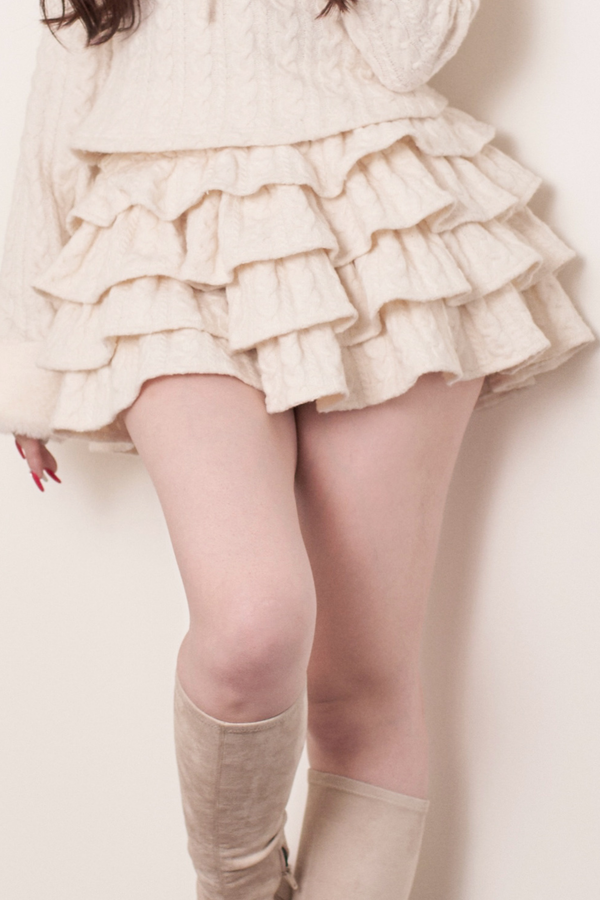 ケーブルニットトップス+ティアードスカート