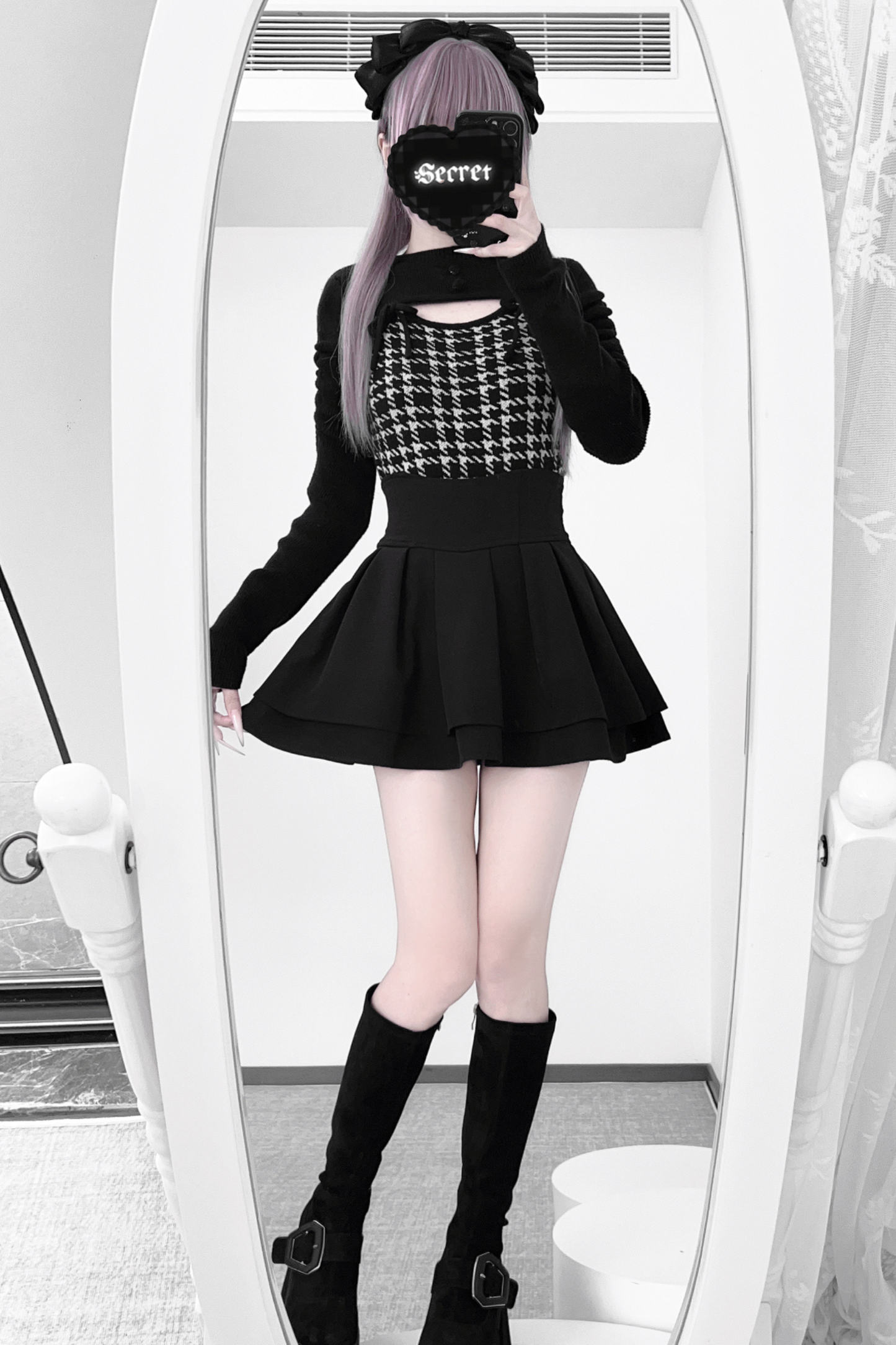 Staggered Lattice Strap Knit