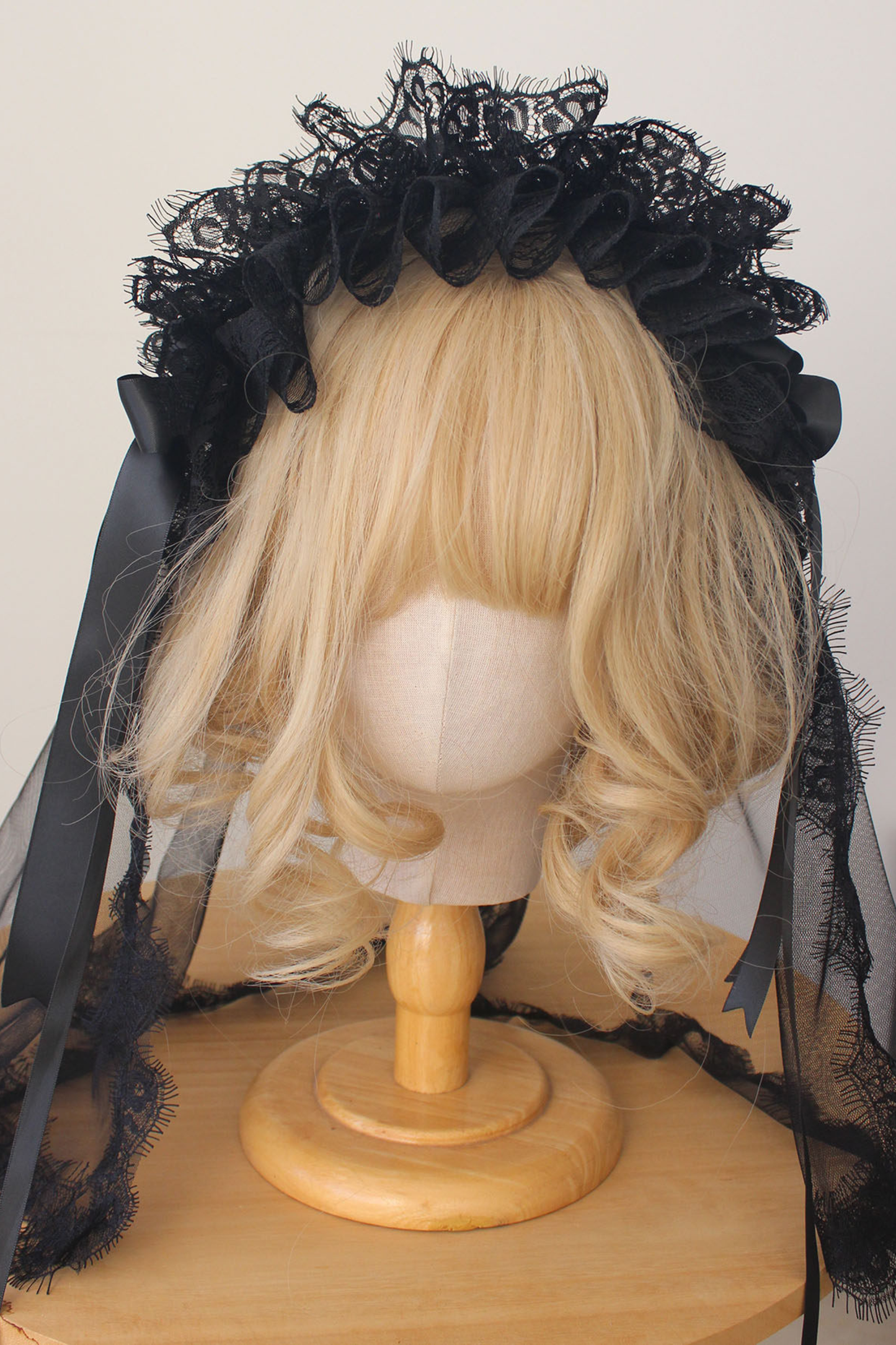 ダークレースゴシックハット+ベール+ヘアバンド+チョーカー+スリーブ
