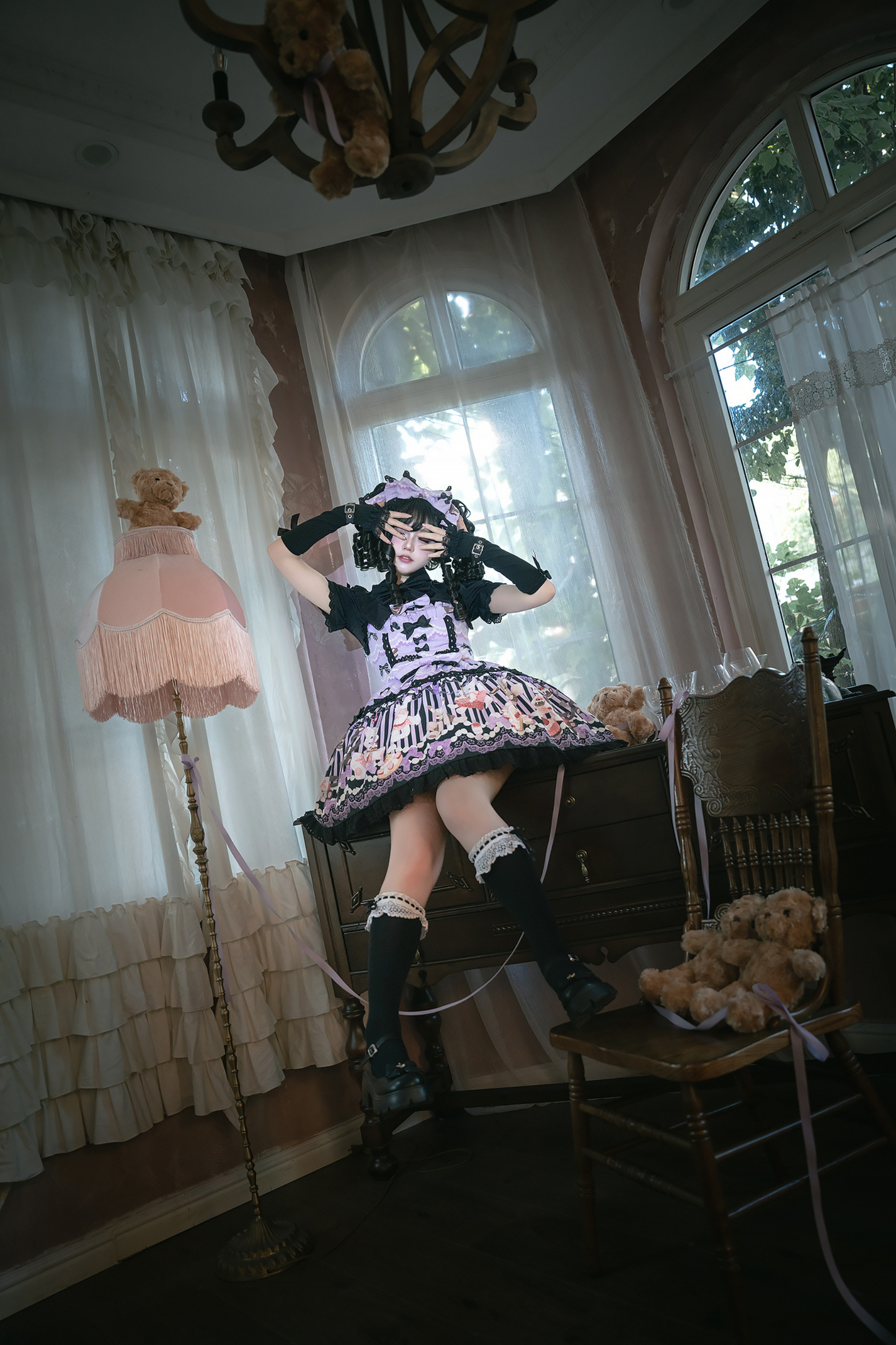 [Pre-order] Honey Fox Restaurant Star Warm Dress