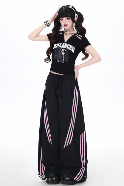 ホットガールVネックブラックピンクトップス