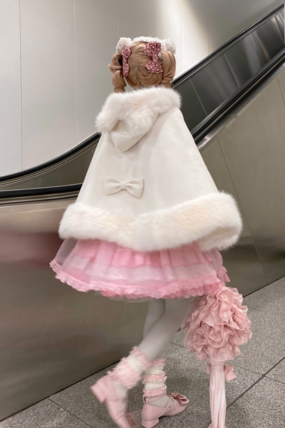 【12月18日予約締切】猫耳ファーフーディーケープコート