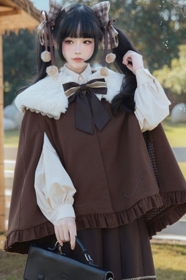 ファーカラーケープ＋ニットベスト＋シャツ＋プリーツスカート＋リボン