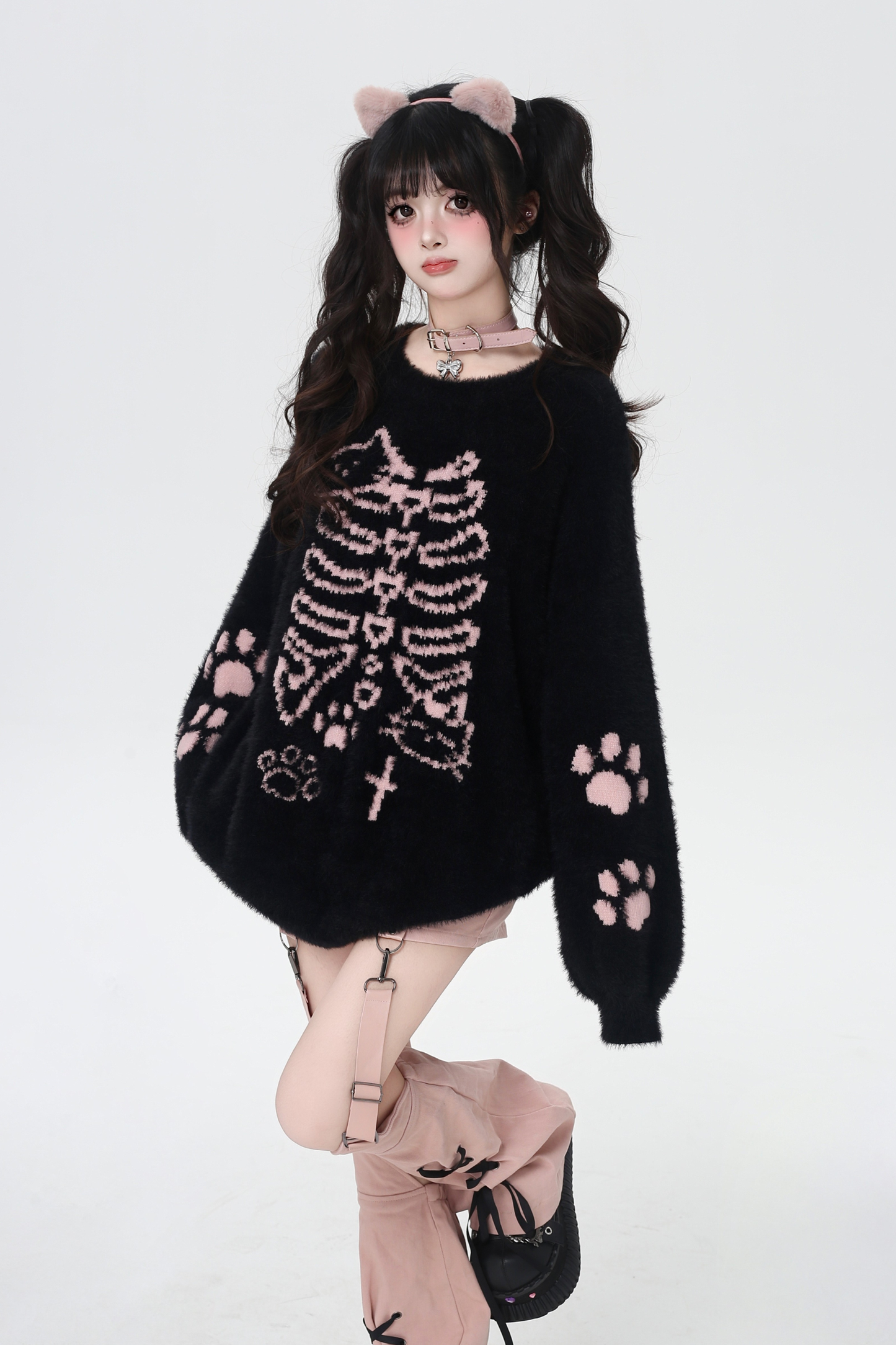 Dark Sweet Cat Design Loose Knit