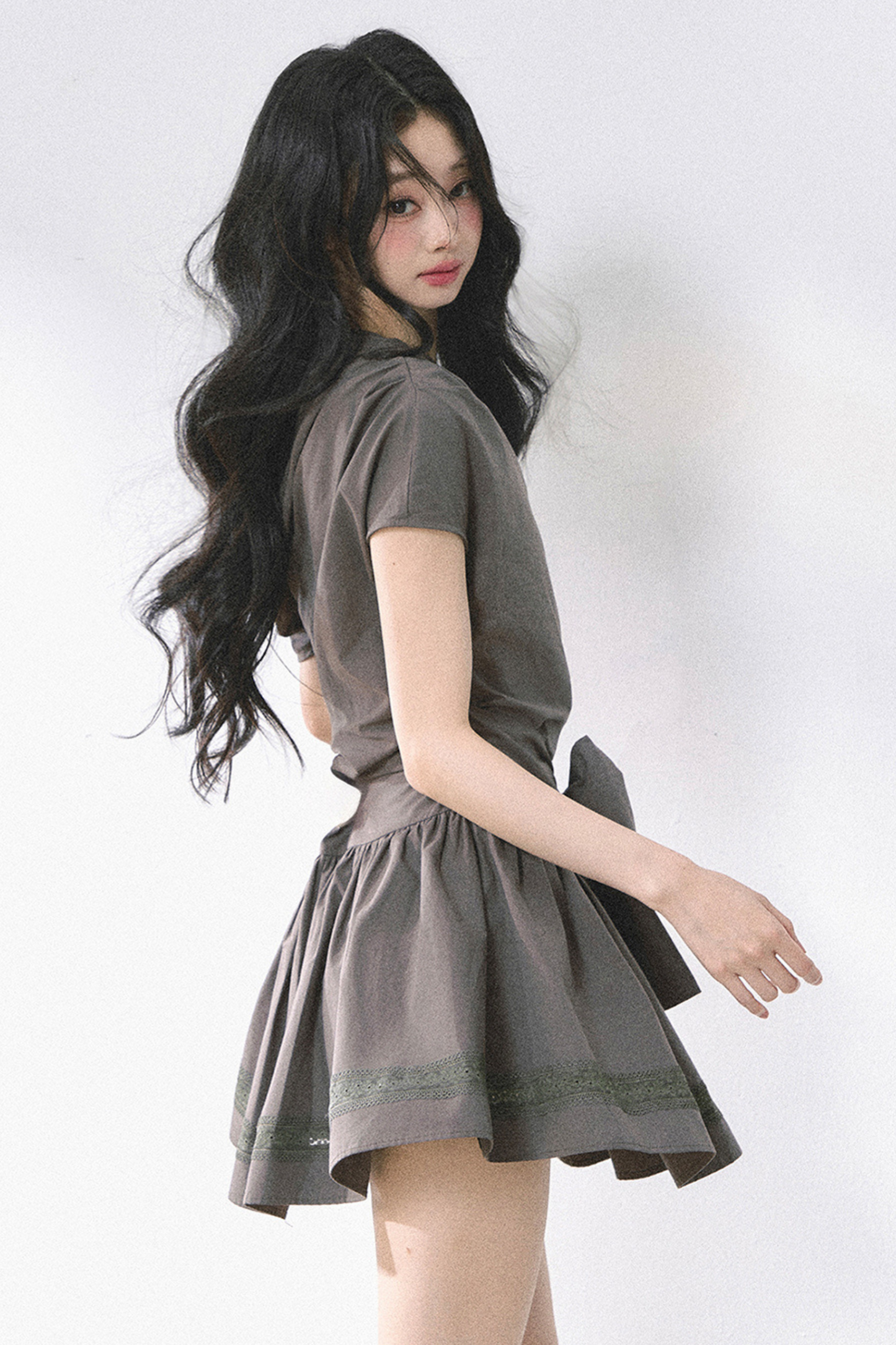 ウエストスリムパフィーオフショルダードレス