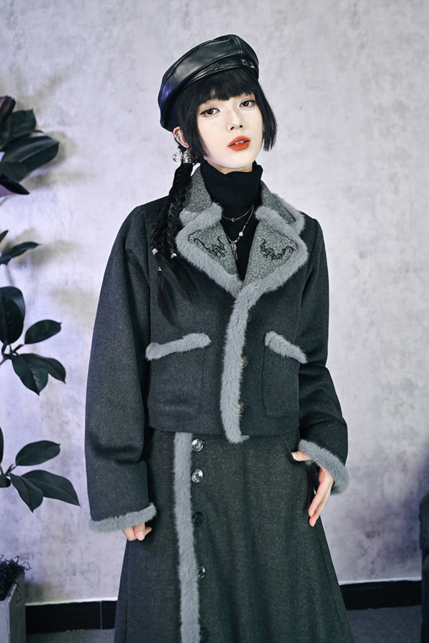 Retro mode fur short jacket + skirt