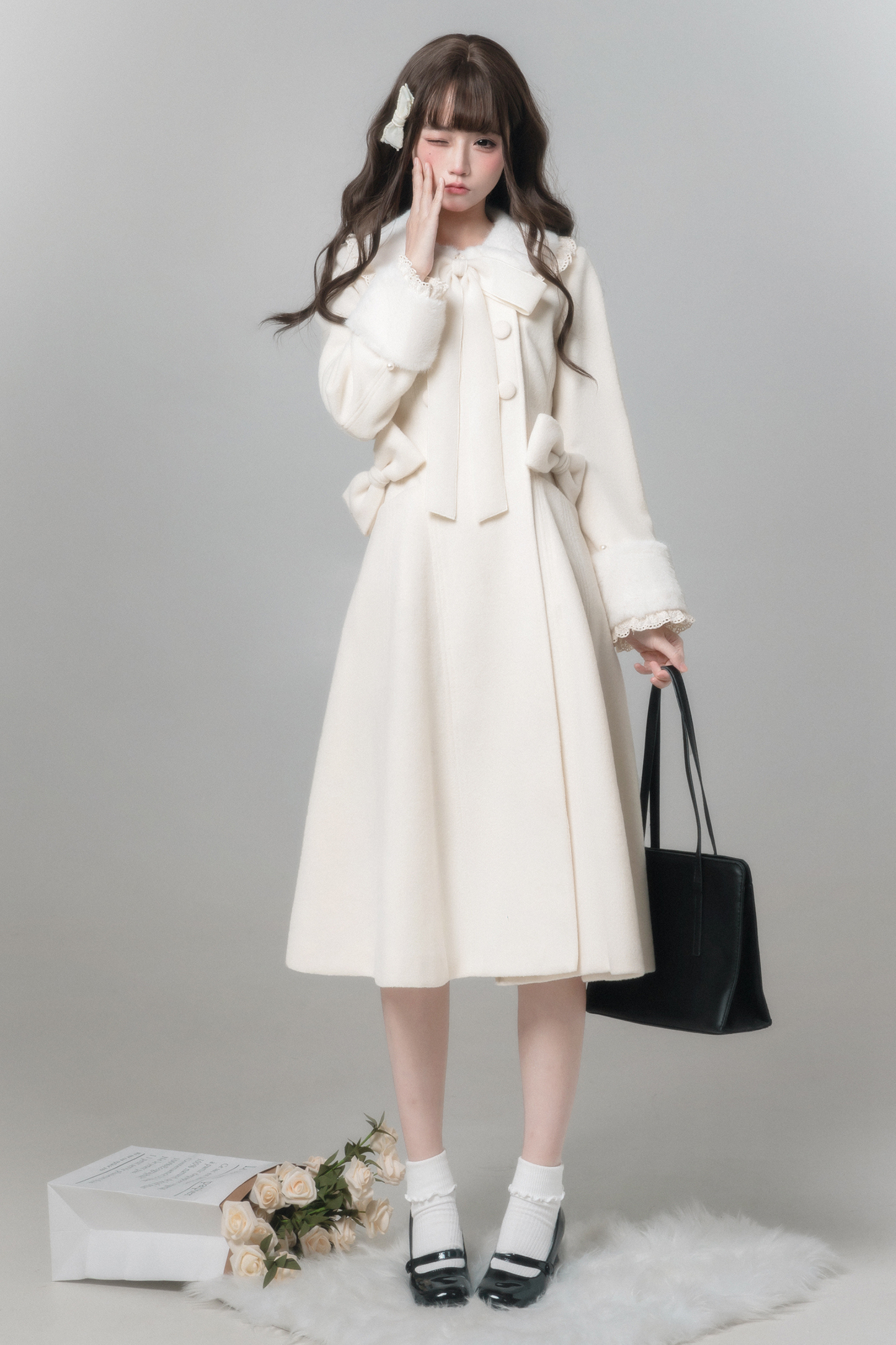 ホワイトスノーロングコート+シャツ+スカート