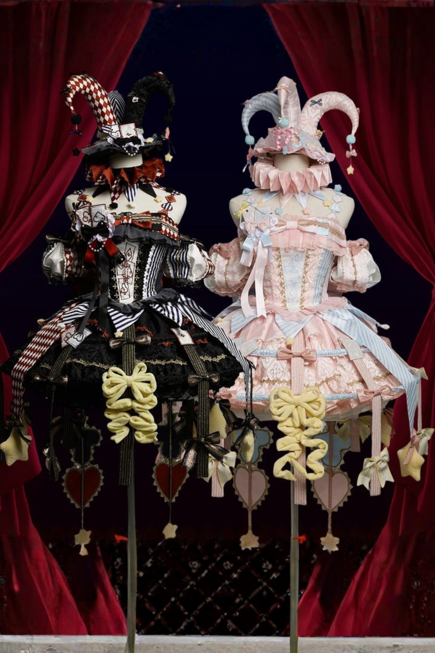 [Vorbestellung bis 16. März] Castle Lolita Oberteil + Rock + Reifrock + Accessoires