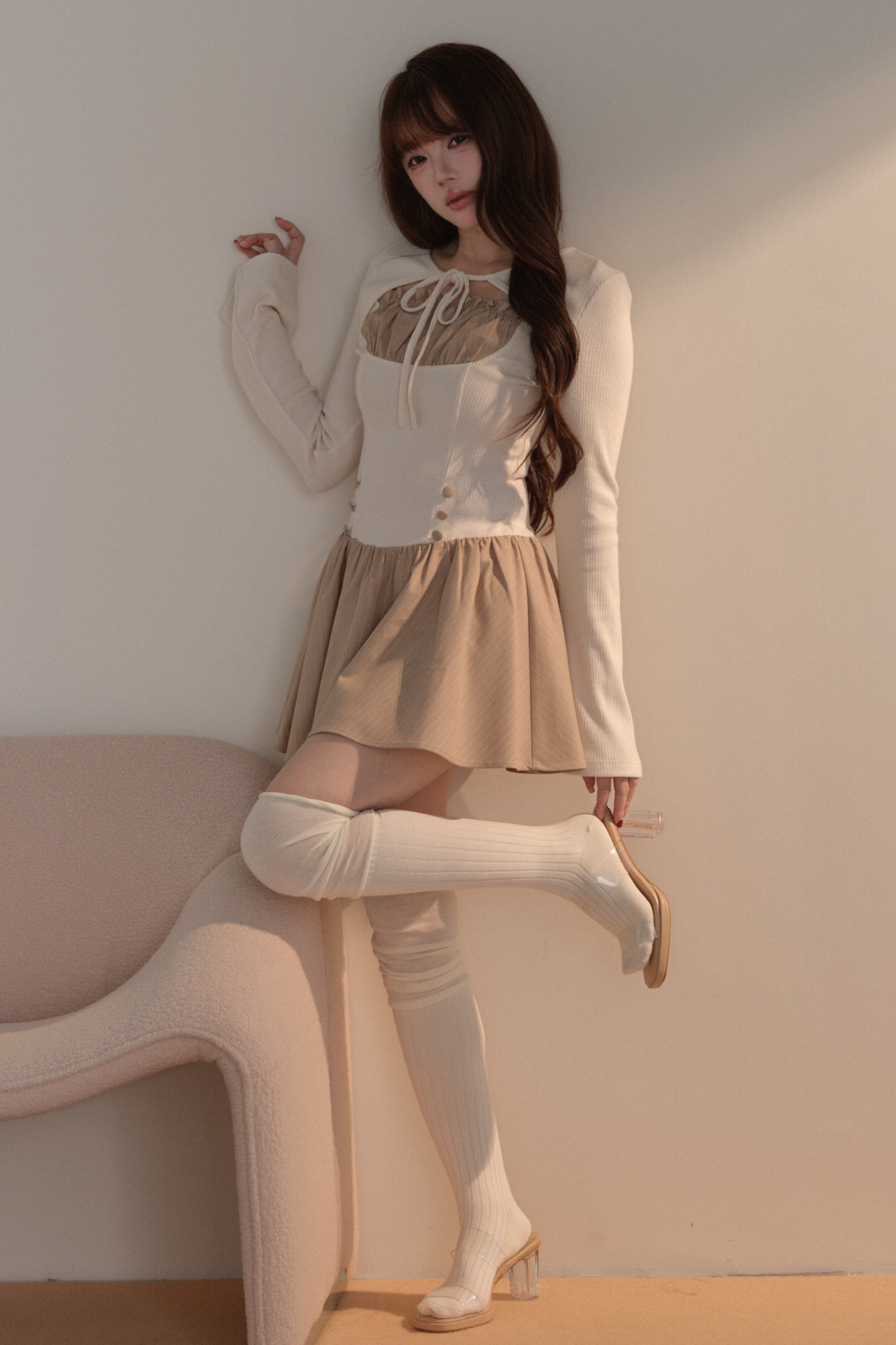 Süßes gestreiftes Strick-Patchwork-Kleid