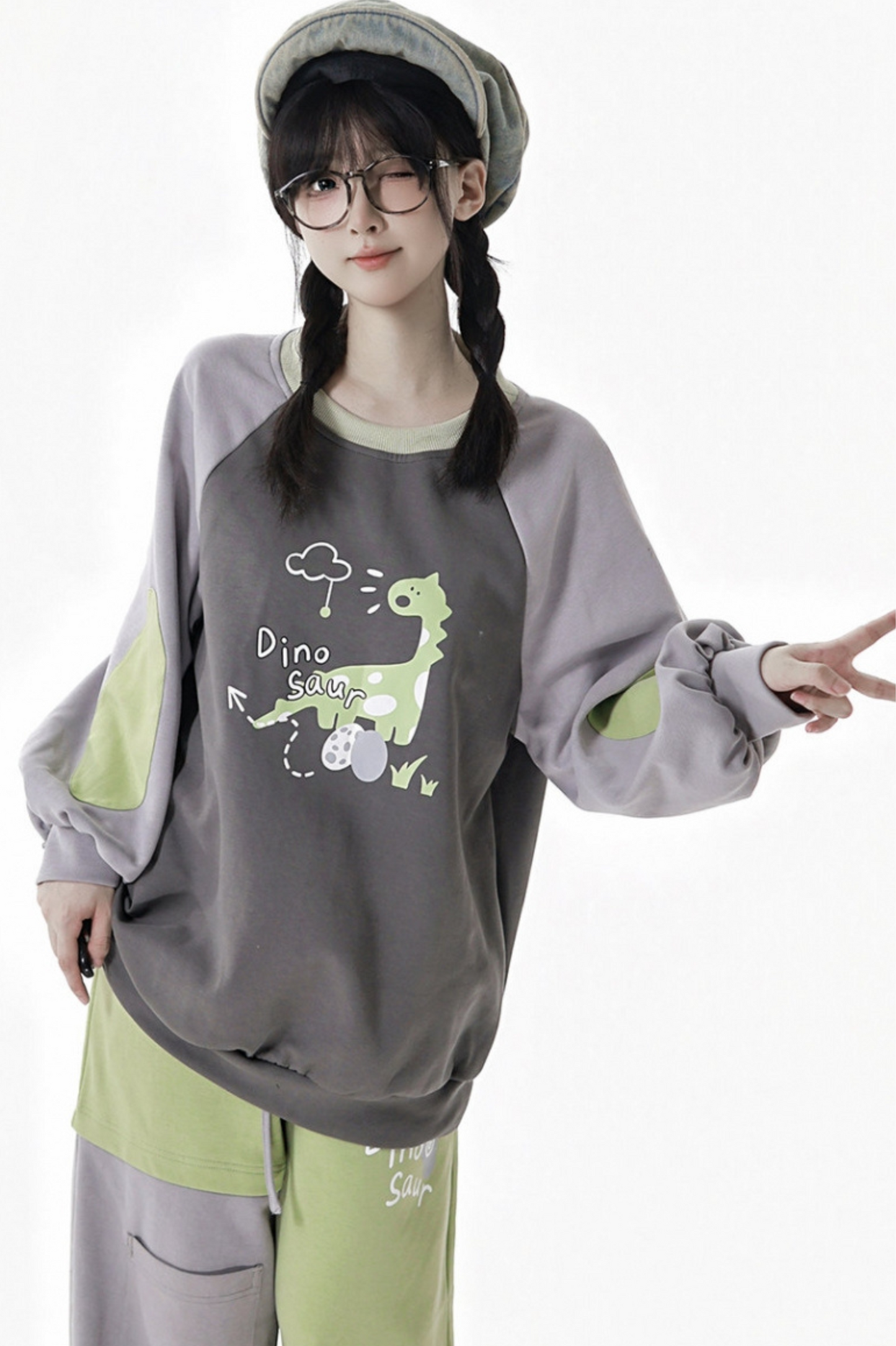 フォレストティーカジュアルフードスウェットス+スウェット+アシメパンツ+カジュアルパンツ