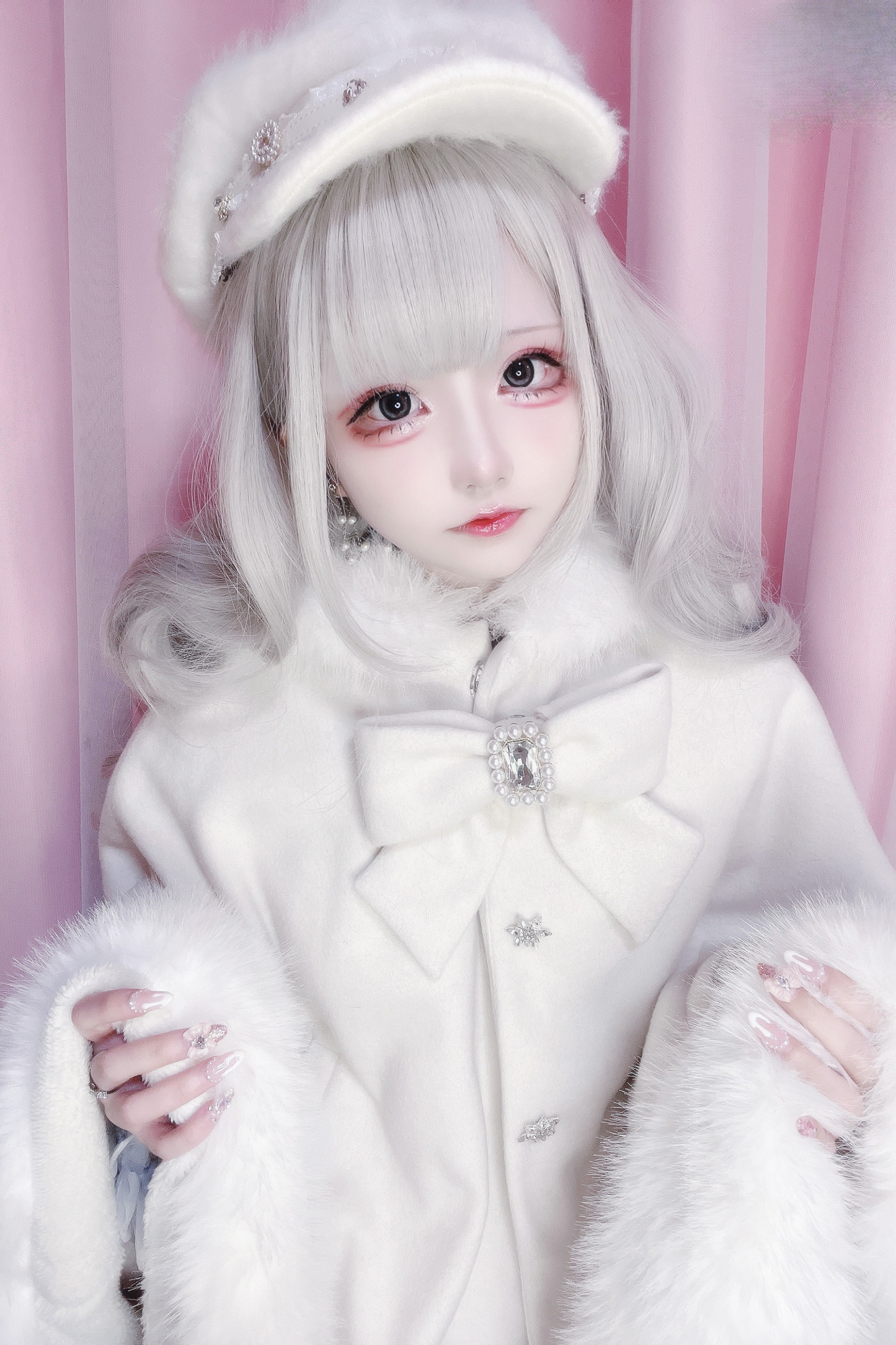 猫耳ドリルバックルウールマント