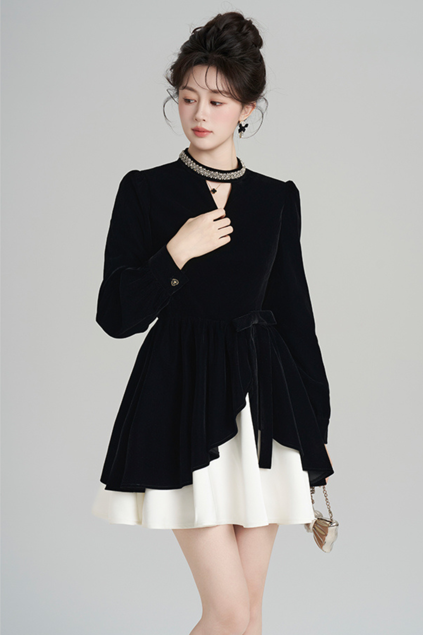 フレンチブラックベルベットラフルドレス