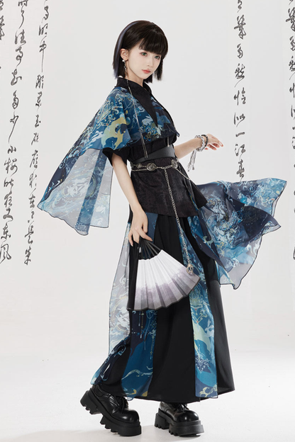 ダークチャイナシャツ+ワイドレッグパンツ+チェーン+ベルト