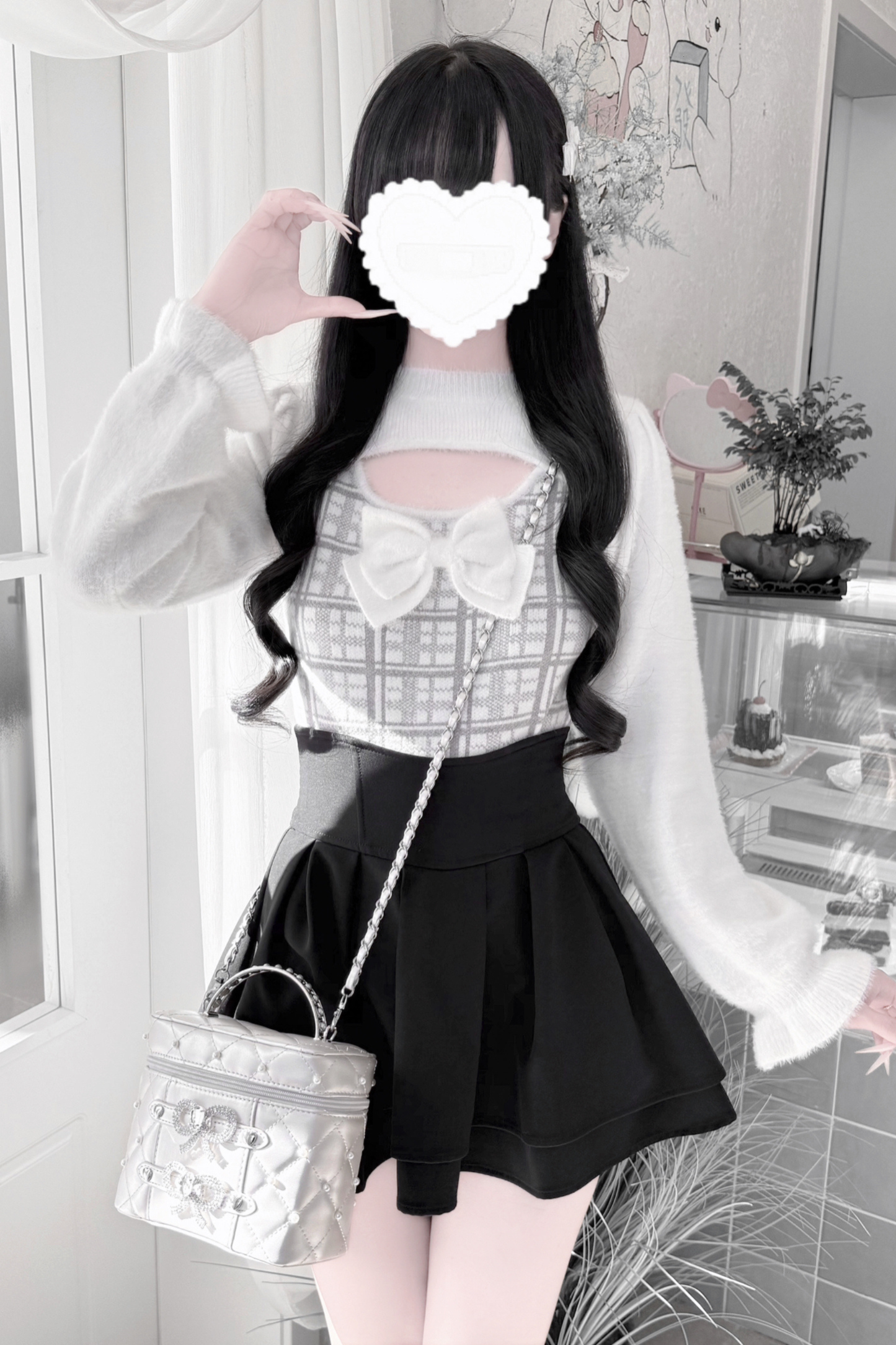 Ribbon Checked Open Chest Sweater