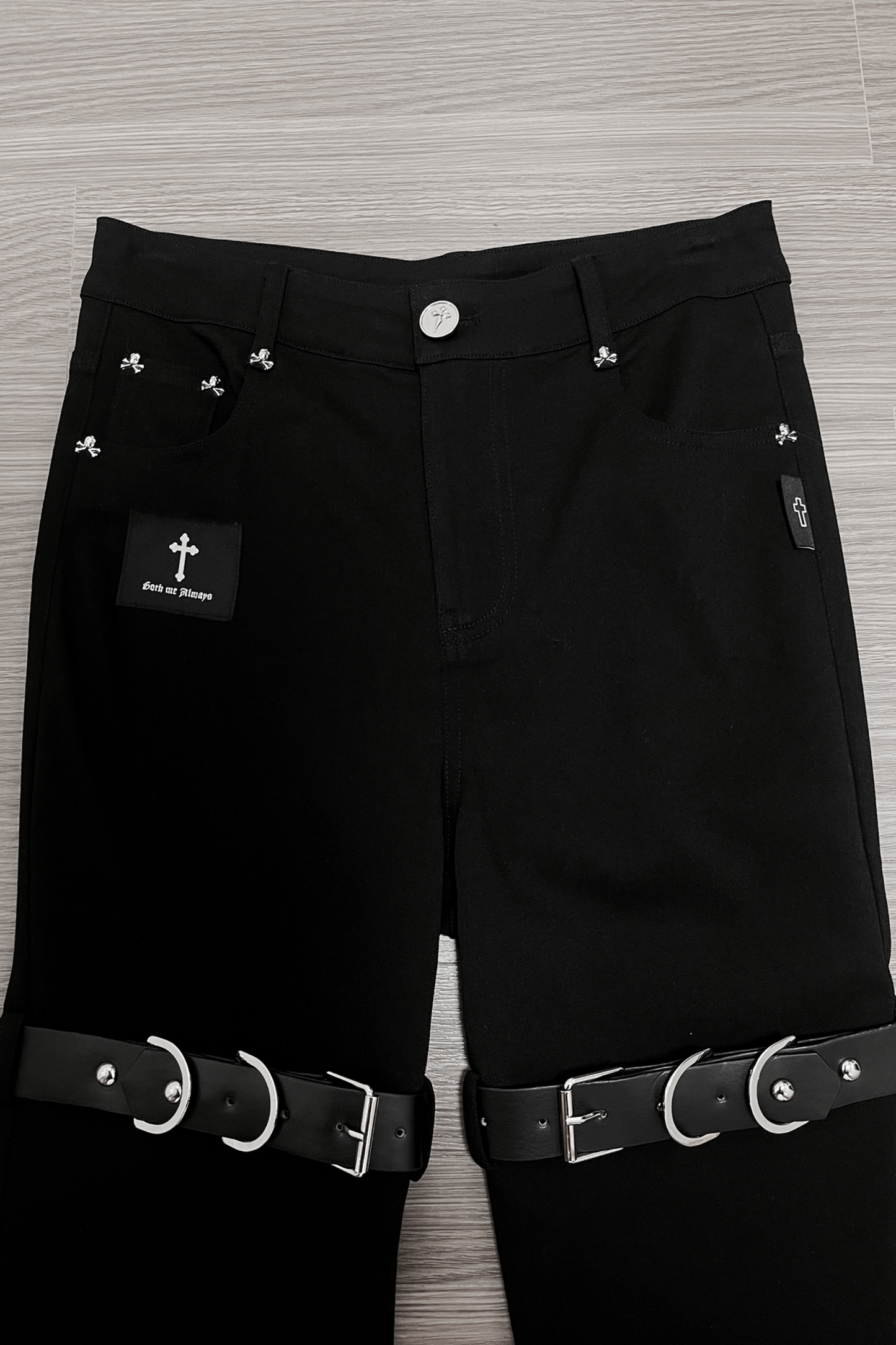 スカルスタッドスタックドパンツ