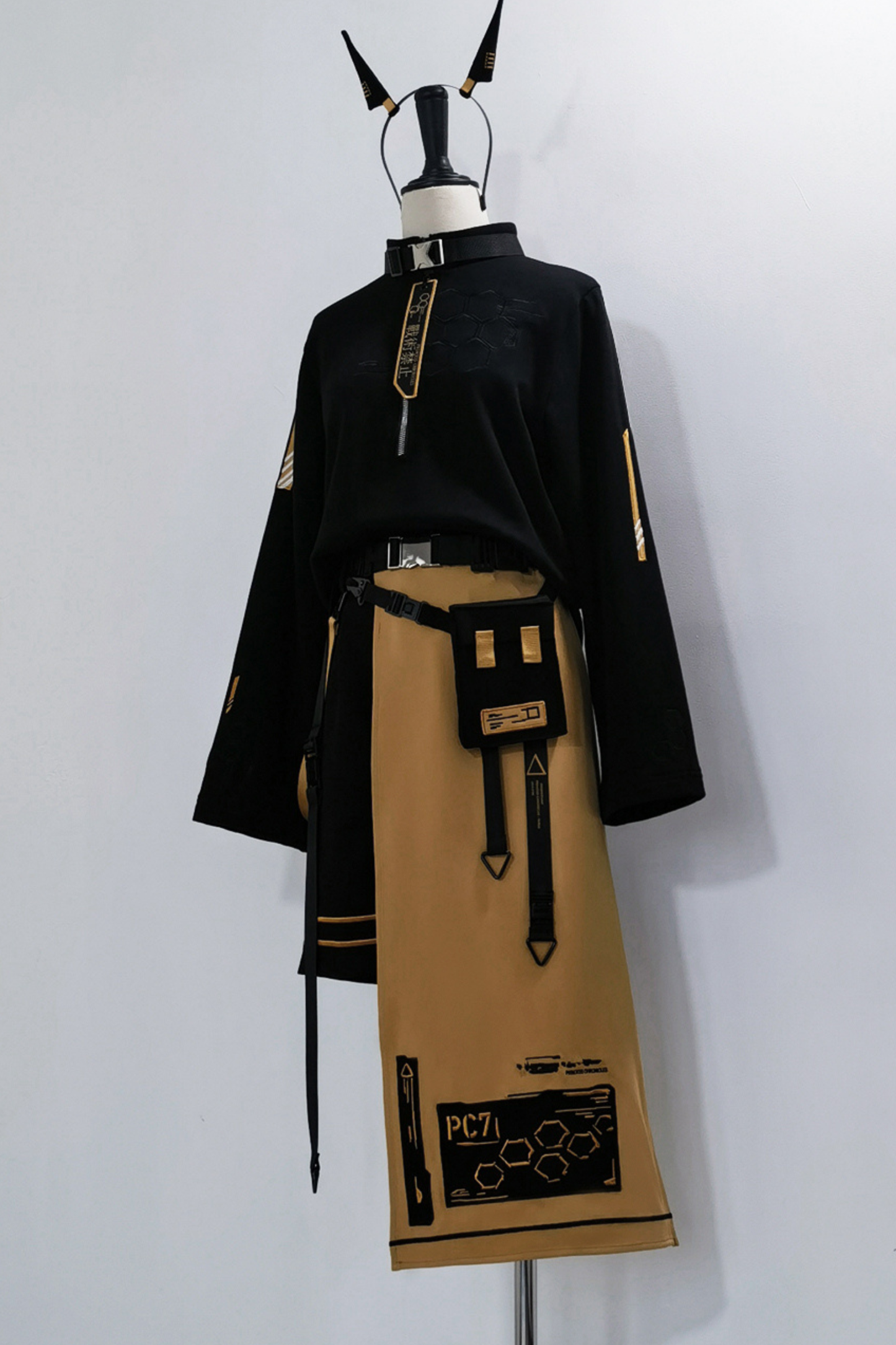 【12月26日予約締切】フューチャリスティックサイバービープリンスロングテールジャケットスーツ＋サスドレス