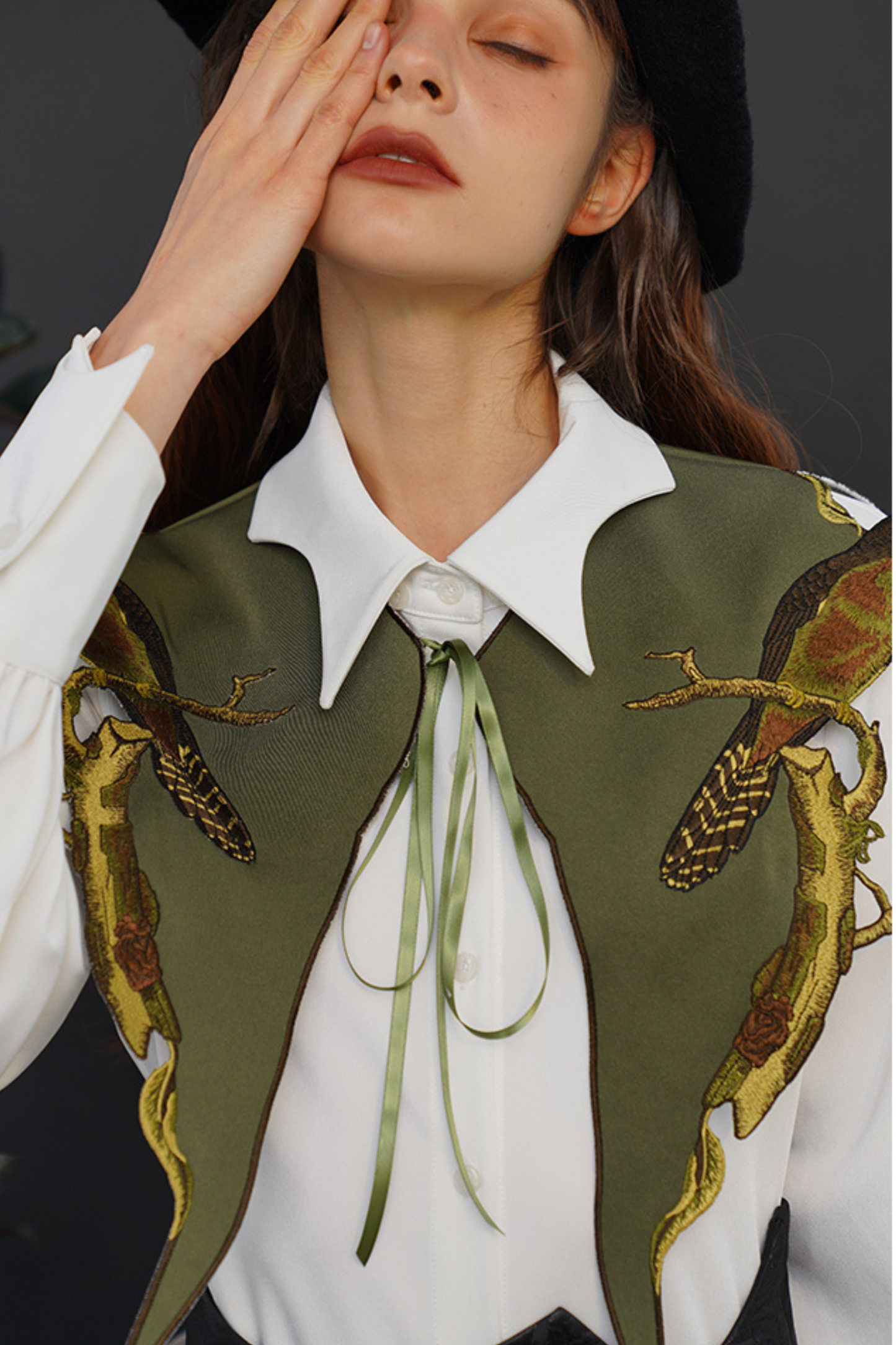 French Neckline Faux Collar