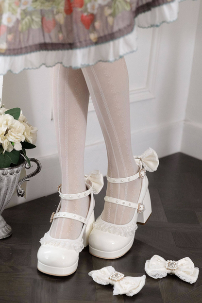 Lavilés Pearl Heals.