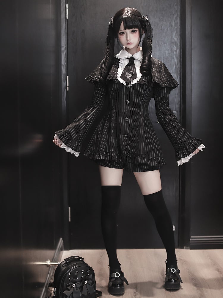 [Deadline for reservations: December 15] Black White Dark Juliet Sleeve Dress + Accessories