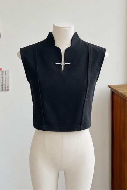 [Pre-Order] Black/White Cyber Chinese Crop Top