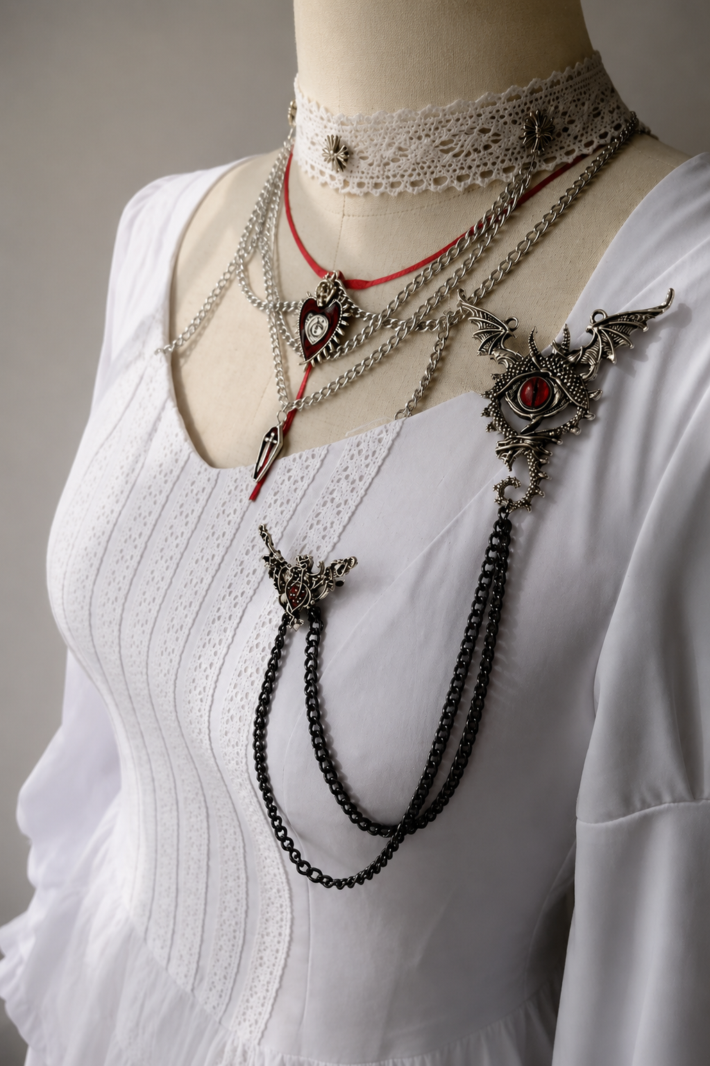 [Scadenza prenotazione 30 maggio] Accessori della serie gothic lolita bianco e nero (choker, spilla a catena, colletto finto 1/2)