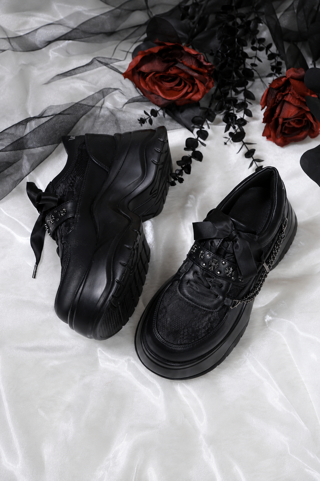 Gothic-Skelett-Jirai-Lolita-Sneaker