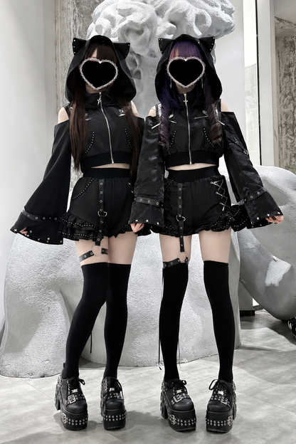 [Vorbestellungsartikel] Glänzende und mattschwarze Gothic-Cyber-Katzenohren-Kapuzenjacke mit freien Schultern und Reißverschluss+kurze Hose mit Beinringen im Set