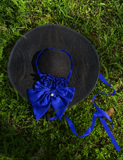 [Vorbestellfrist: 28. Juni] Blau-schwarzes Prinzessinnen-Lolita-Kleid mit Rosenband und freien Schultern + Komplettset + Accessoires (Hut Choker)