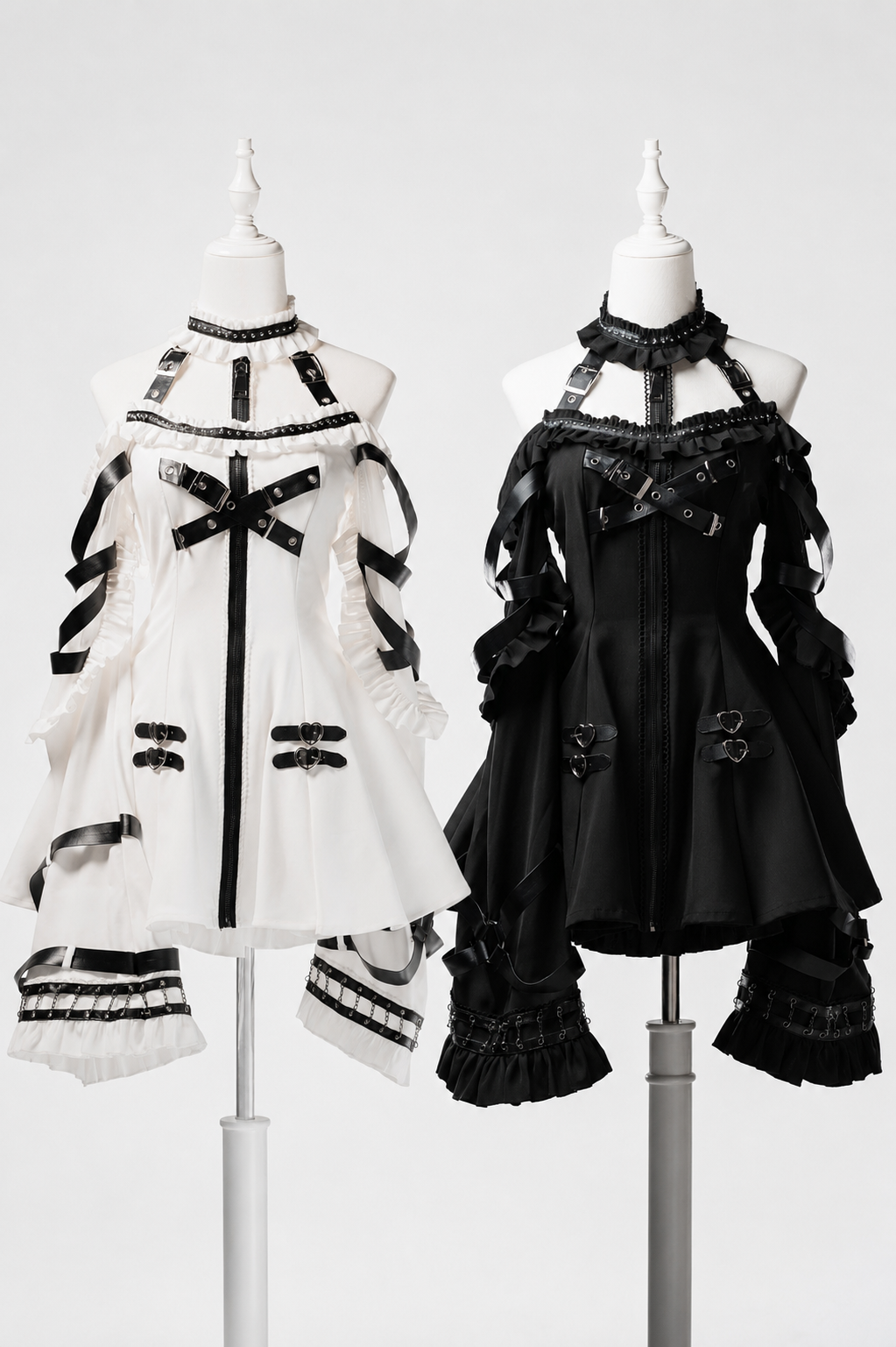 【8月22日予約締切】ゴシックバックルホルターアンドオフショルダーベルロングスリーブドレスセット＋ヘアバンド