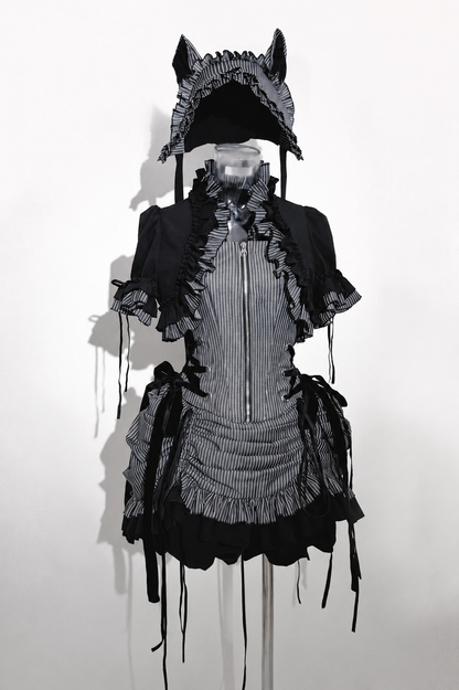 [Vorbestellschluss: 8. August] Gothic-Lolita Dark-Cat gestreifte kurze Rüschenjacke+Korsett-Bustier+hochziehbare kurze Rüschenshorts