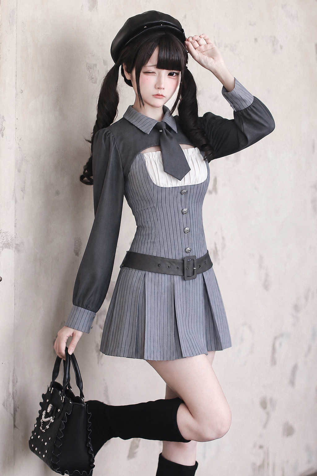 【8月30日予約締切】Gray pinstripe tie-collar long-sleeve short jacket with belt JKS dress 4-piece full set