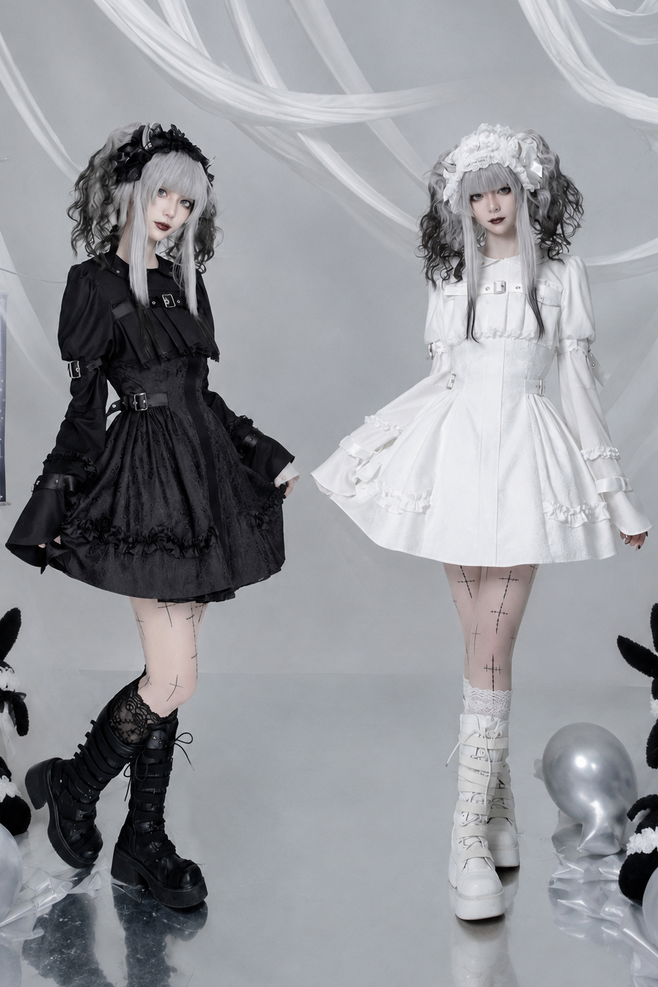 【8月25日予約締切】ティンドールブラックホワイトゴシックロリータスタッズカラーバックルプリーツフレアスリーブドレス