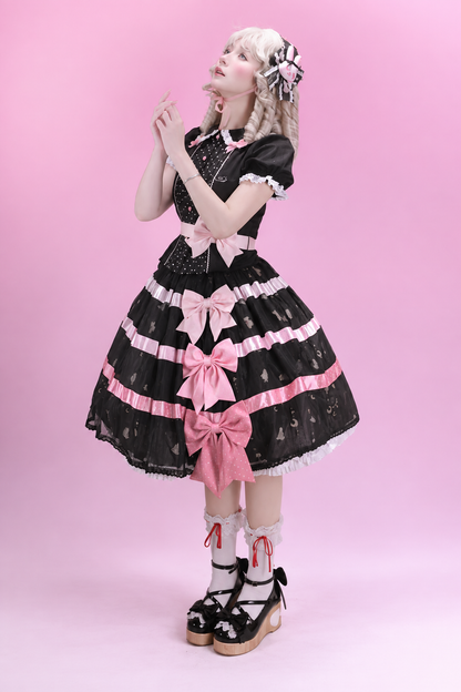 [Reservierungsschluss am 105] Sweet-Lolita-Hemd mit Peter-Pan-Kragen, Polka-Dots und Taillenband + Rock mit dreifacher Schleife + Set
