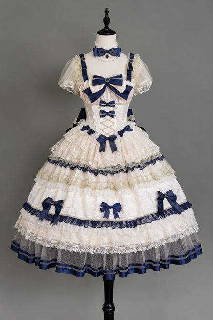 [Date limite de précommande : 9/28] Robe lolita princesse classique élégante royale blanc x bleu à nœud en dentelle et volants + ensemble complet (ras-de-cou/chapeau à voile/manches princesse [manches amovibles] /ceinture ruban/traîne à nœud au dos)