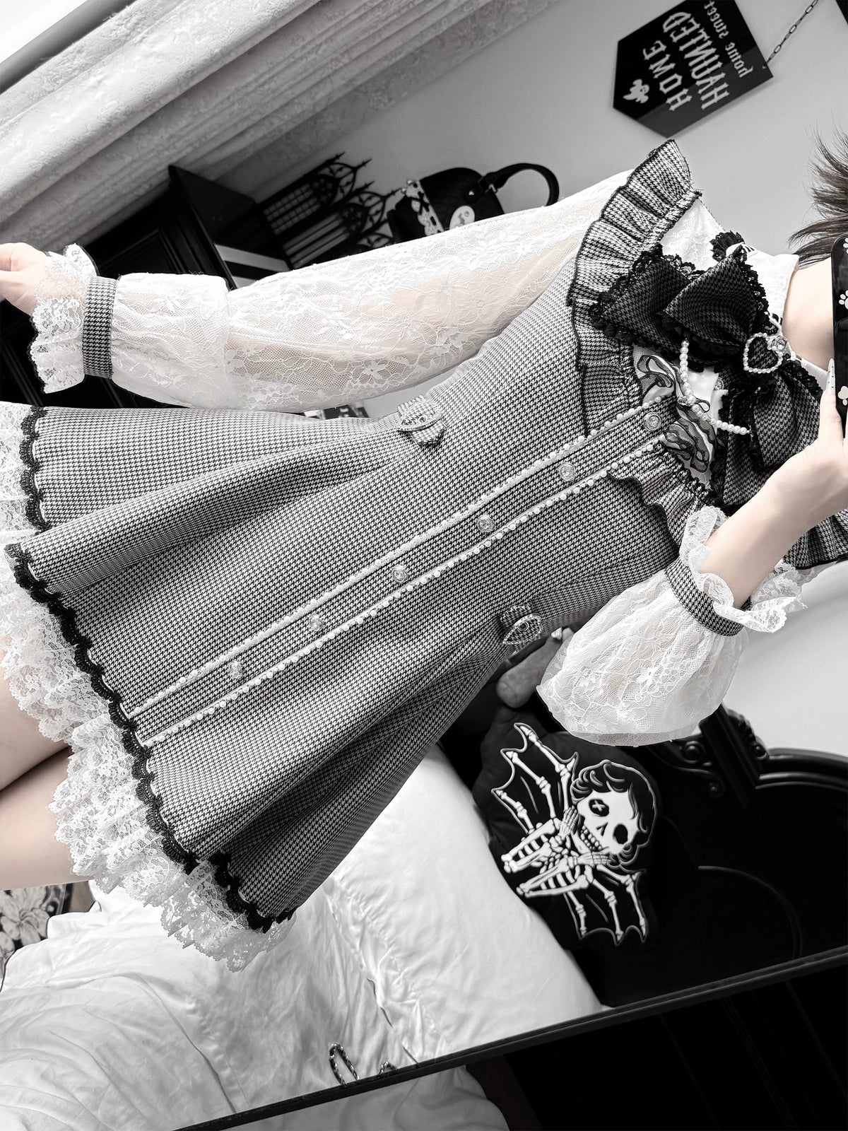 [Pre-order Deadline: November 15] Houndstooth Lace Sleeve Ruffle Dress + Matching Shorts + Pearl Ribbon Set