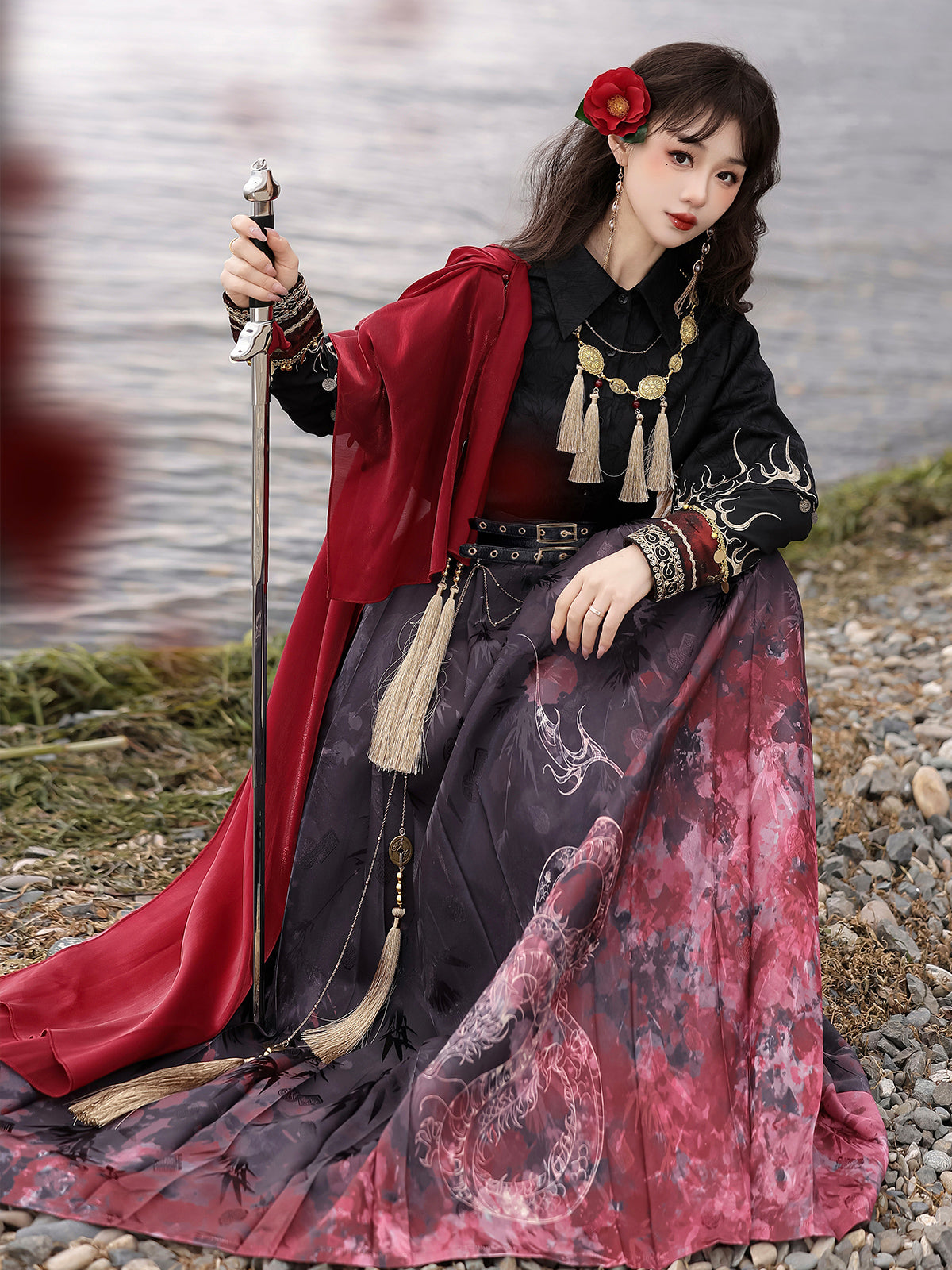 ファイヤーチャイナロングコート＋トップス＋ロングスカート