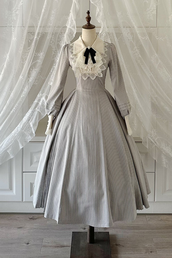 レトロロリータドレス+エプロン