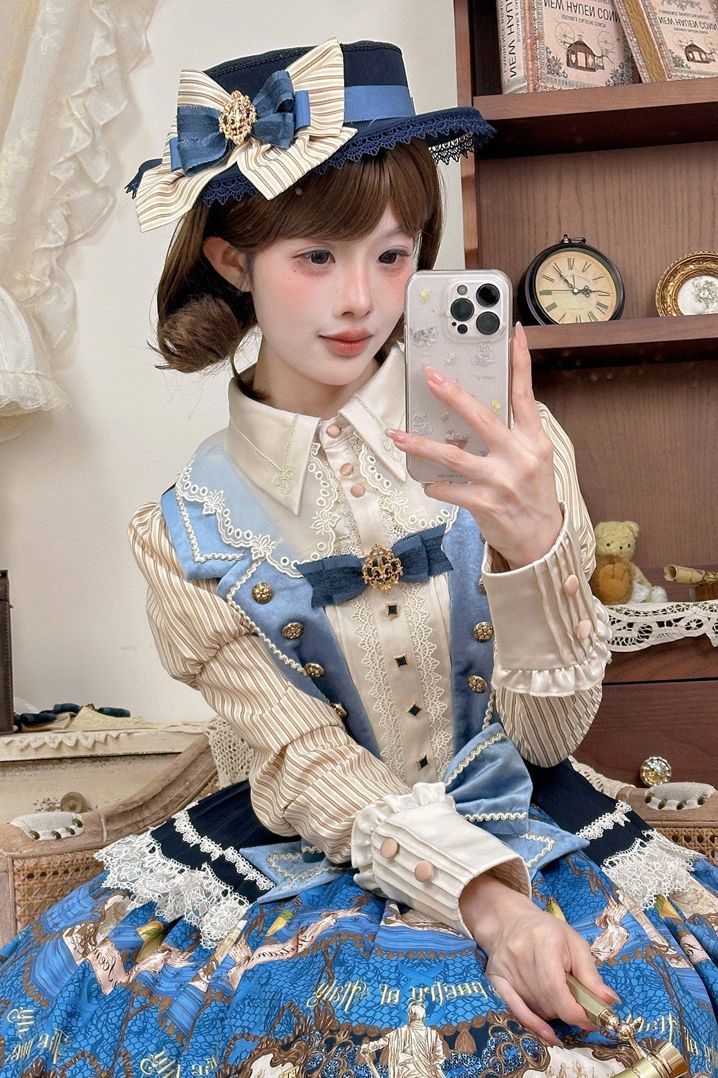 [Reservation Deadline: November 6] Beige Striped Short-Sleeve Lolita Shirt with Beautiful Embroidery and a Layered Lace Collar + Pair of Detachable Long Sleeves + Long-Sleeve Shirt (with Detachable Embroidered Collar)