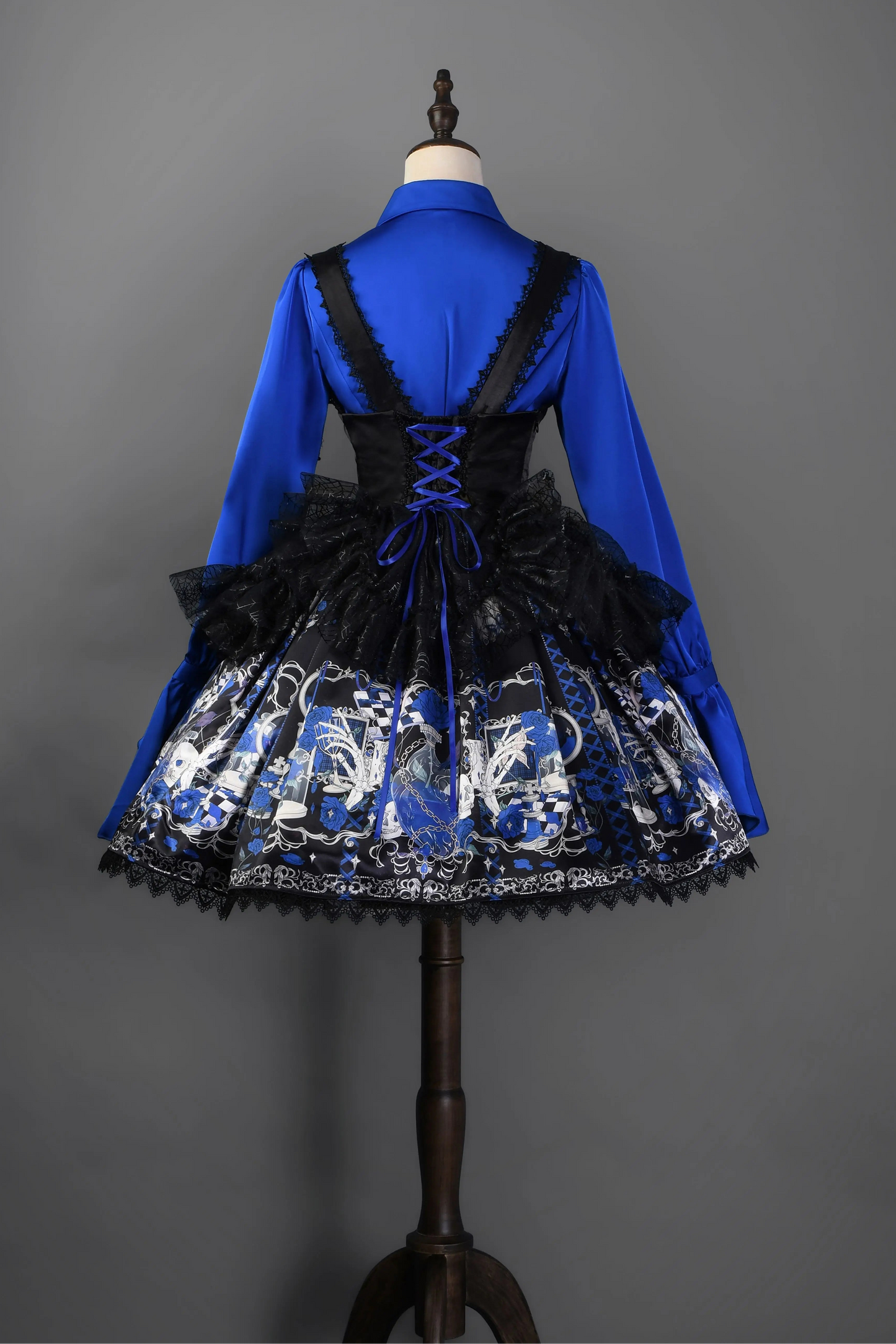 [Pre-order Deadline: June 19] Blue x Black / Blue x White Skull Rose Gothic Lolita Spiderweb Tulle JSK Dress