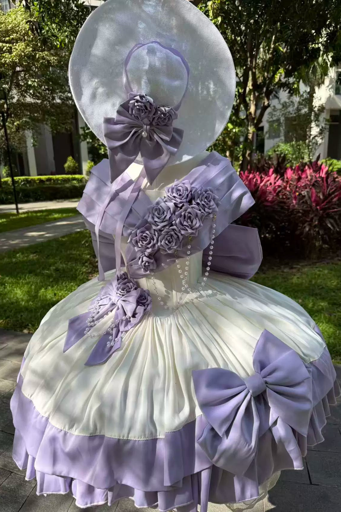 [Vorbestellfrist 28. Juni] Lila-weißes schulterfreies Princess-Lolita-Kleid mit Rosenband + Komplettset + Accessoires