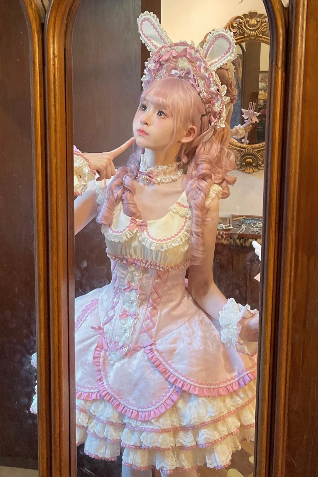 【12月17日予約締切】ピンクフローラルスイートロリータティアードドレス＋うさ耳ボンネット＋アクセサリー