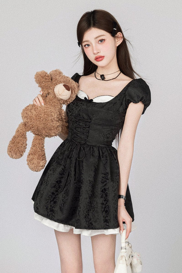 ソリッドカラーパフィーサマードレス