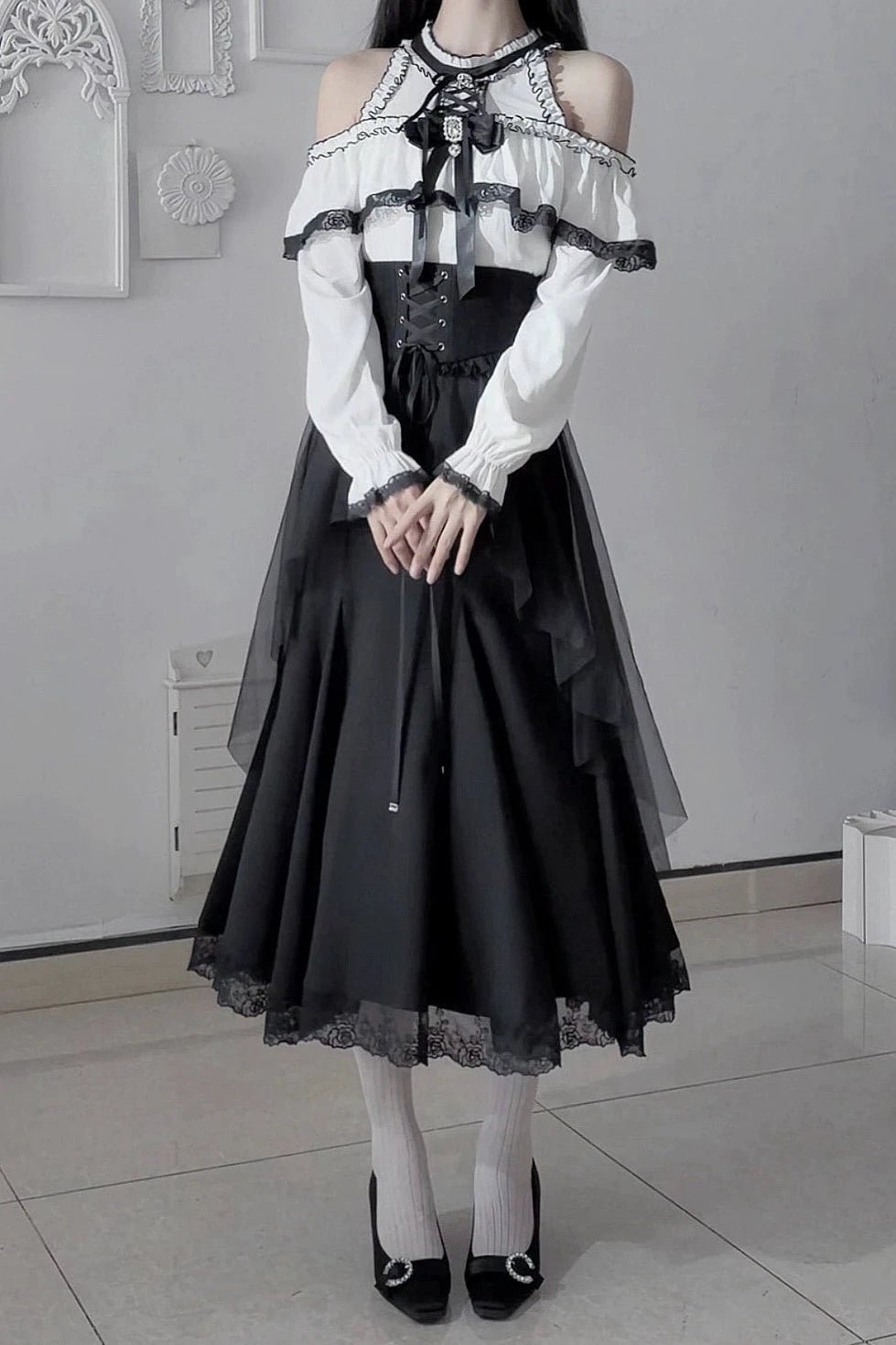 [Pre-order Deadline: October 30] Elegant Gothic White and Black Lace Off-Shoulder Long-Sleeve Ribbon Frill Blouse + Black Layered Lace Long Skirt